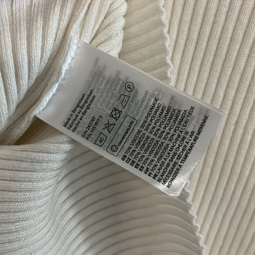*SOLD* H&M Ribbed Knit Open-Loop Top - Picture 5 of 6